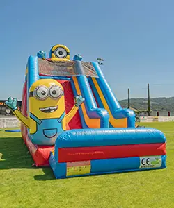 Hinchable con tobog&aacute;n Minions