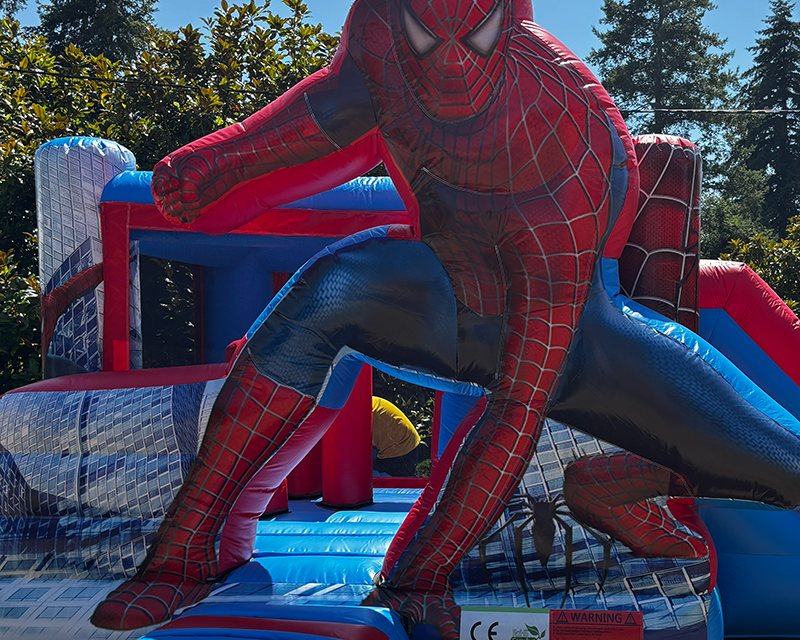 Spiderman con tobogán